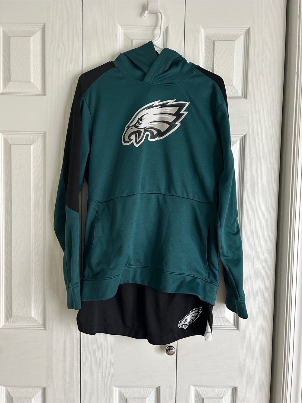 Philadelphia Eagles Teal & Black Pullover Hoodie with matching shorts